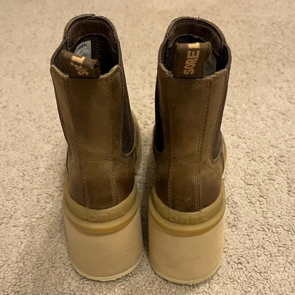 Sorel Hi-Line Heel Chelsea Boots - Picture 4 of 8
